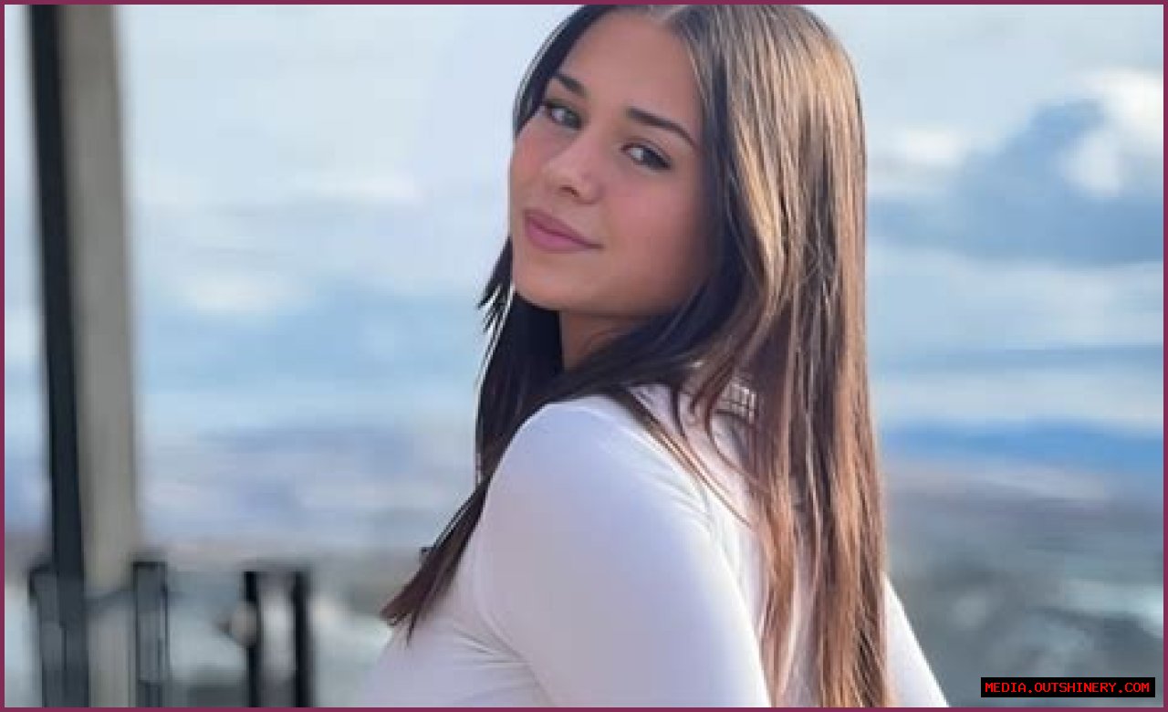 Auhneesh Nicole: The Rising Star In The World Of Social Media