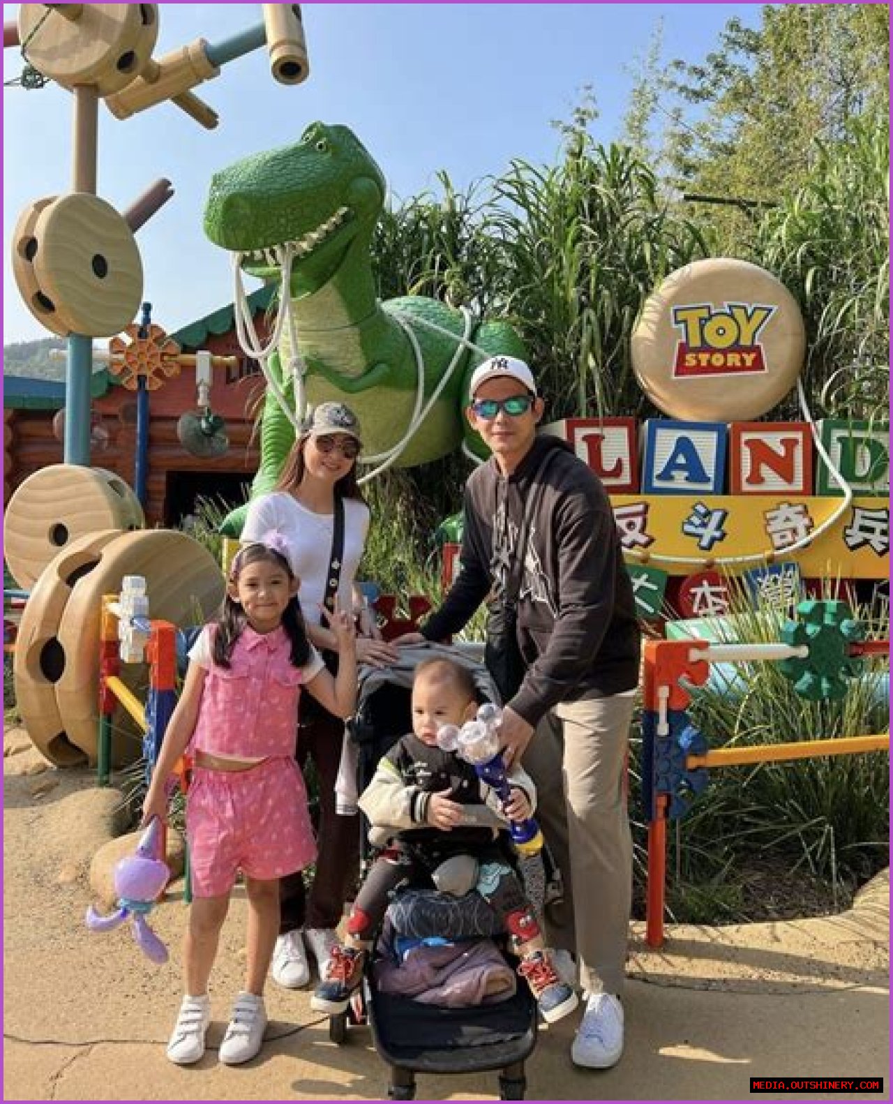 Mick Mars And His Kids: A Journey Through Fatherhood