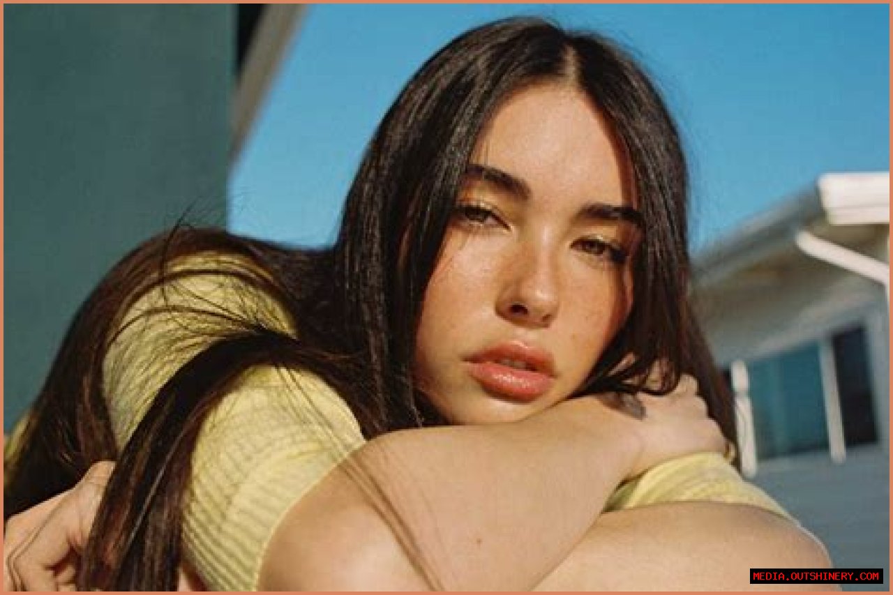 Nude Of Madison Beer: Understanding The Impact And Response
